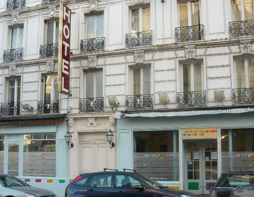 ostello parigi