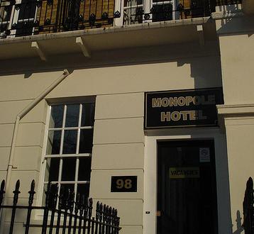 Monopole Hotel B B Economico A Londra A 30 Sterline A Notte