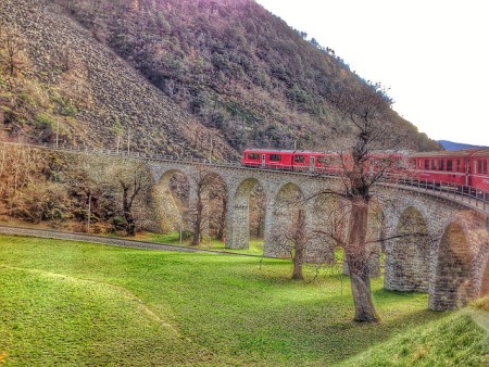 Trenino Rosso del Bernina