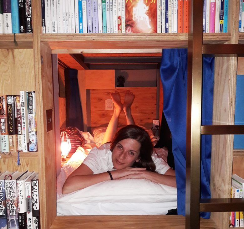 dormire in una libreria in Giappone