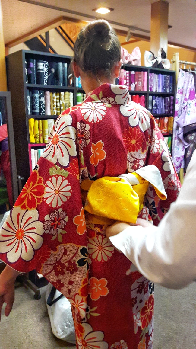 vestizione del kimono