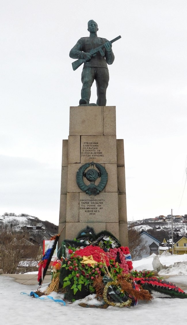 kirkenes norvegia Monumento sovietico