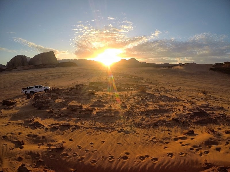 deserto wadi rum tramonto