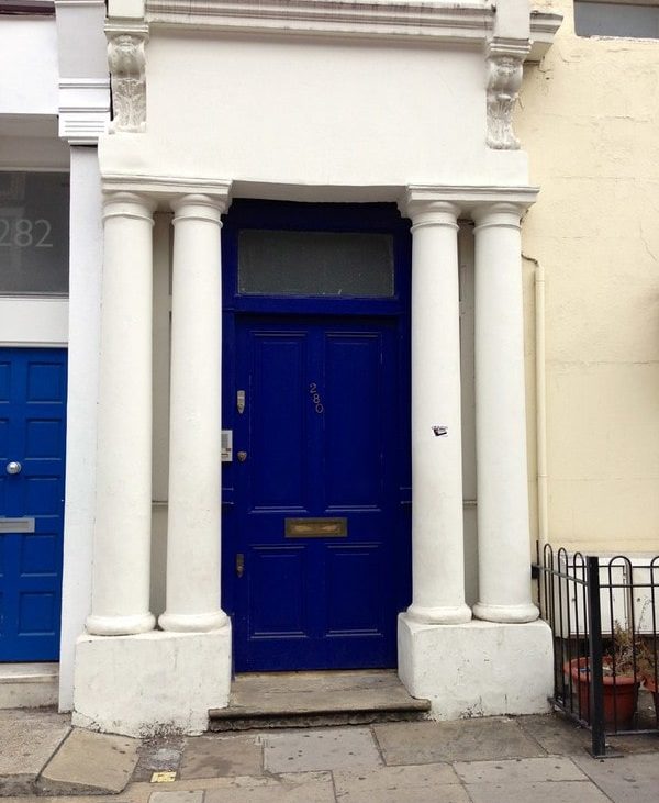 blue door Notting Hill