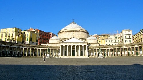 Piazza del Plebiscito napoli