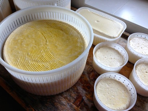 preparazione del formaggio