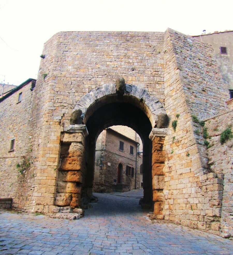 Porta all’Arco Volterra