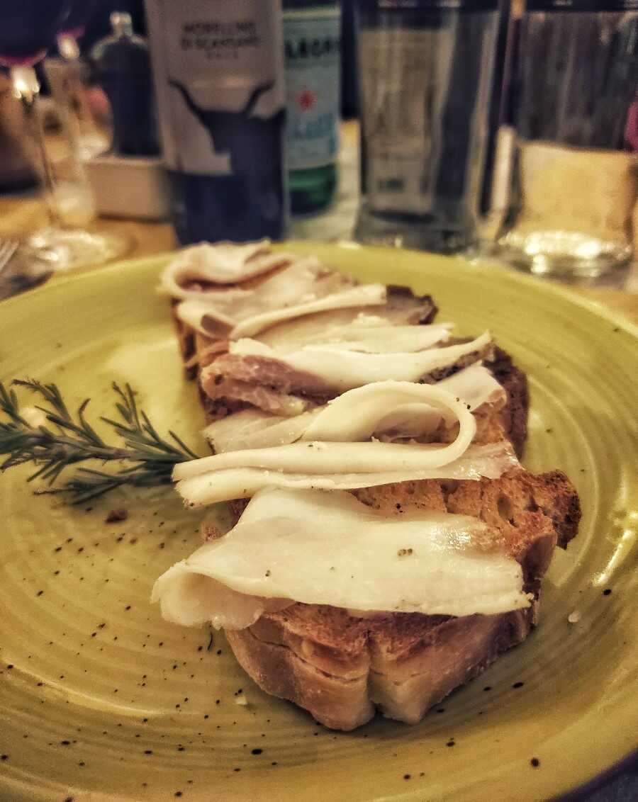 bruschetta lardo di colonnata