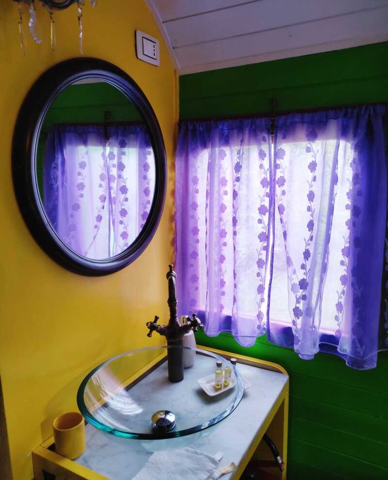 bagno nel gypsy caravan agriturismo mezzaluna