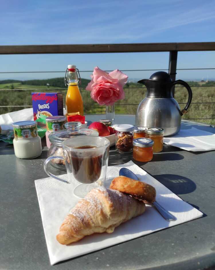 colazione in terrazza a la piantata viterbo