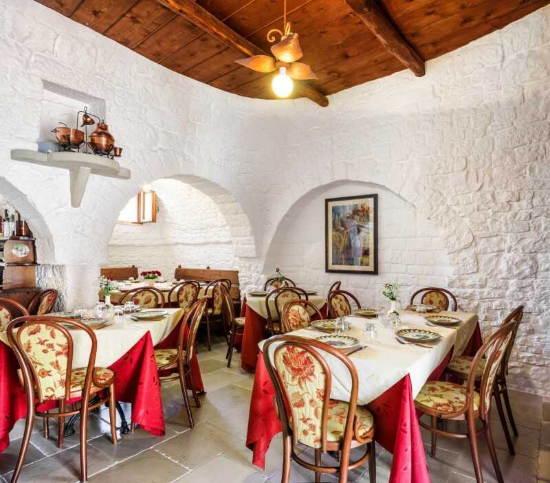 ristorante in un trullo ad alberobello