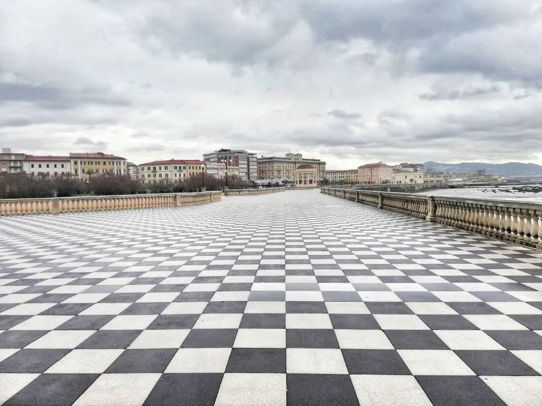 terrazza mascagni a livorno uno dei luoghi particolari in Toscana