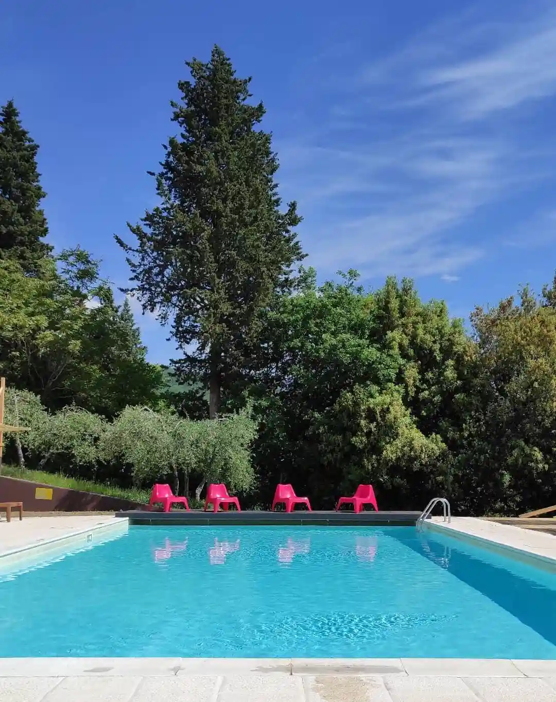 agriturismo vicino firenze con piscina