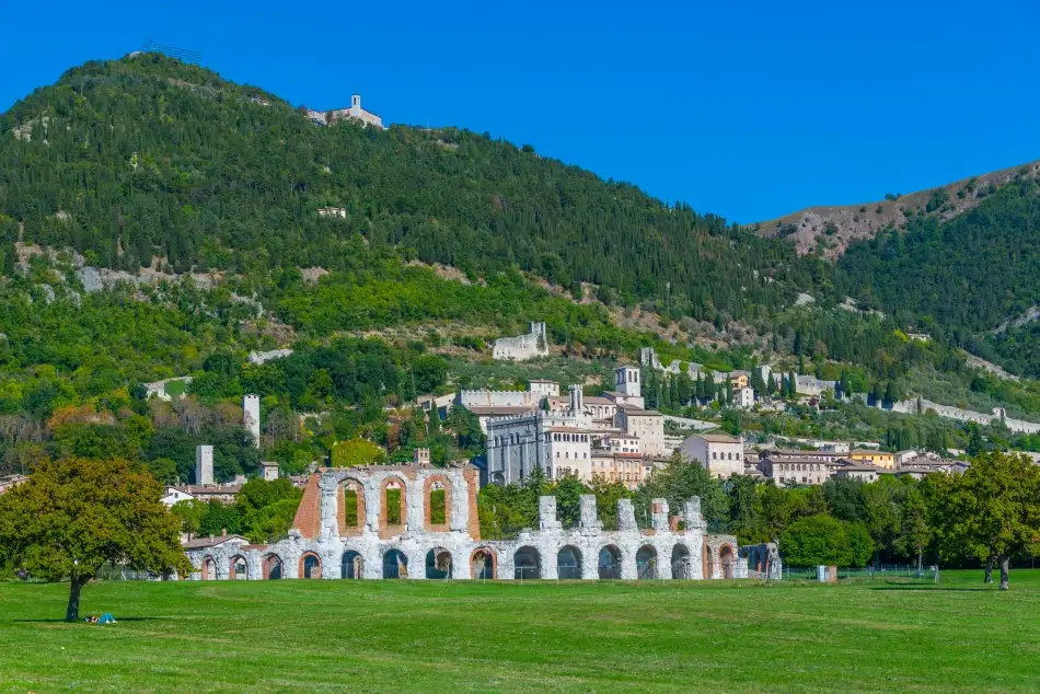 teatro romano di gubbio