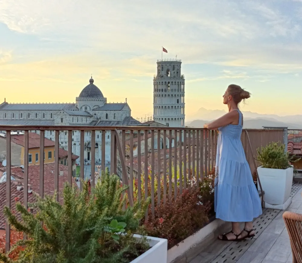 rooftop bar pisa al grand hotel duomo con aperitivo in terrazza