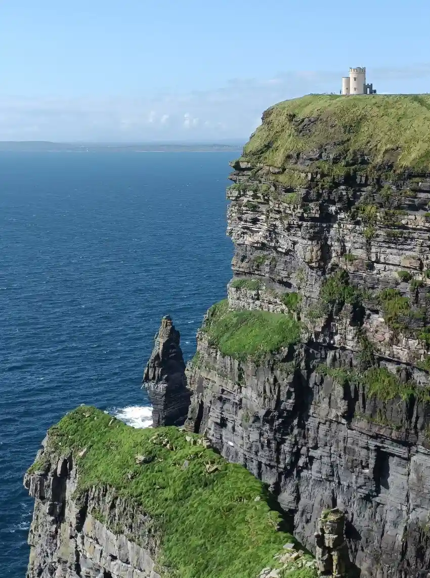 cliffs of moher O'Brien's Tower
