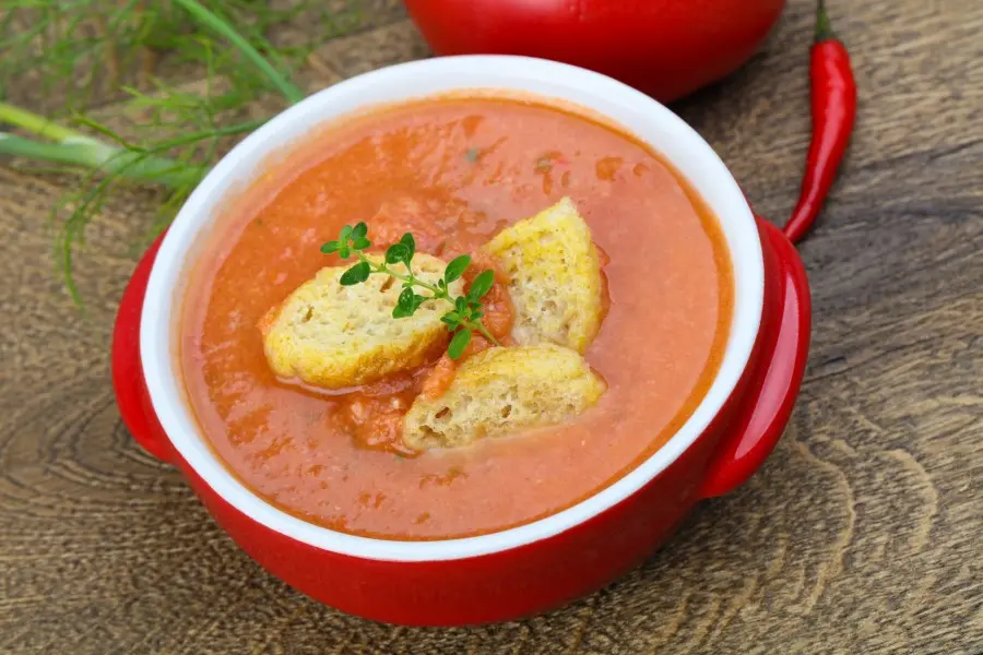 gazpacho spagnolo uno dei piatti tipici spagnoli