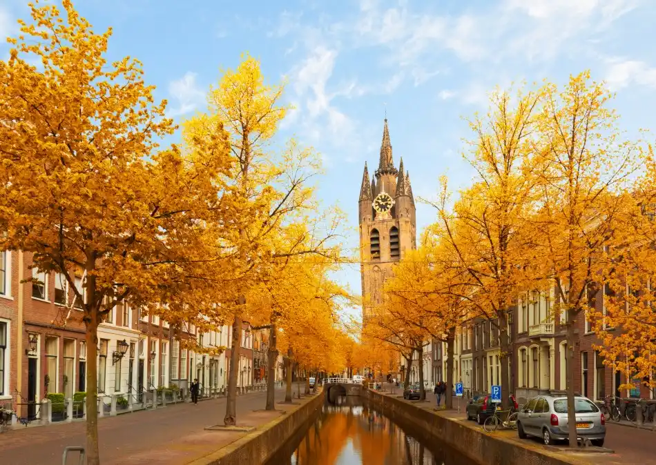 Torre pendente della Chiesa Vecchia a Delft