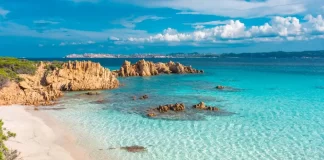 Spiaggia Rosa di Budelli, una delle spiagge più belle della Sardegna