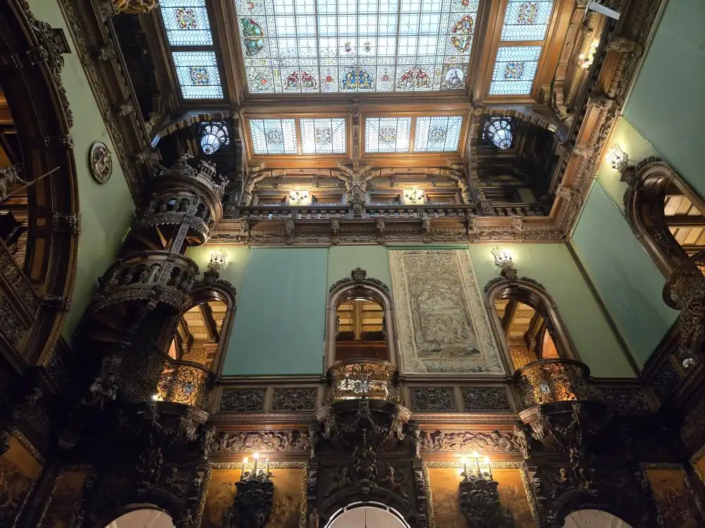 interni del Castello di Peles in Romania